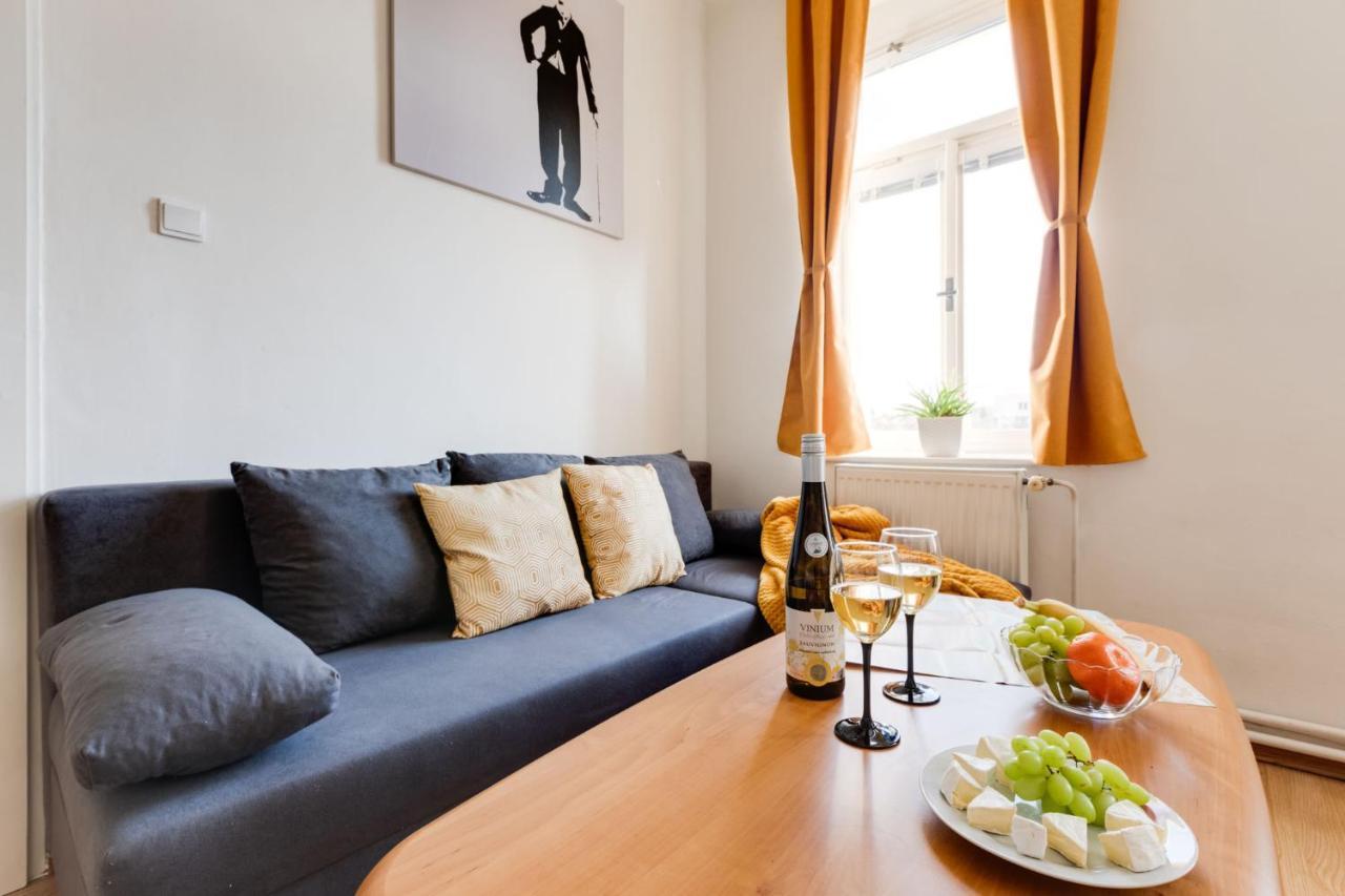 Sunshine Apartment Near The City Center Πράγα Εξωτερικό φωτογραφία