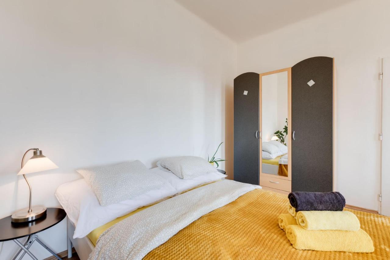 Sunshine Apartment Near The City Center Πράγα Εξωτερικό φωτογραφία