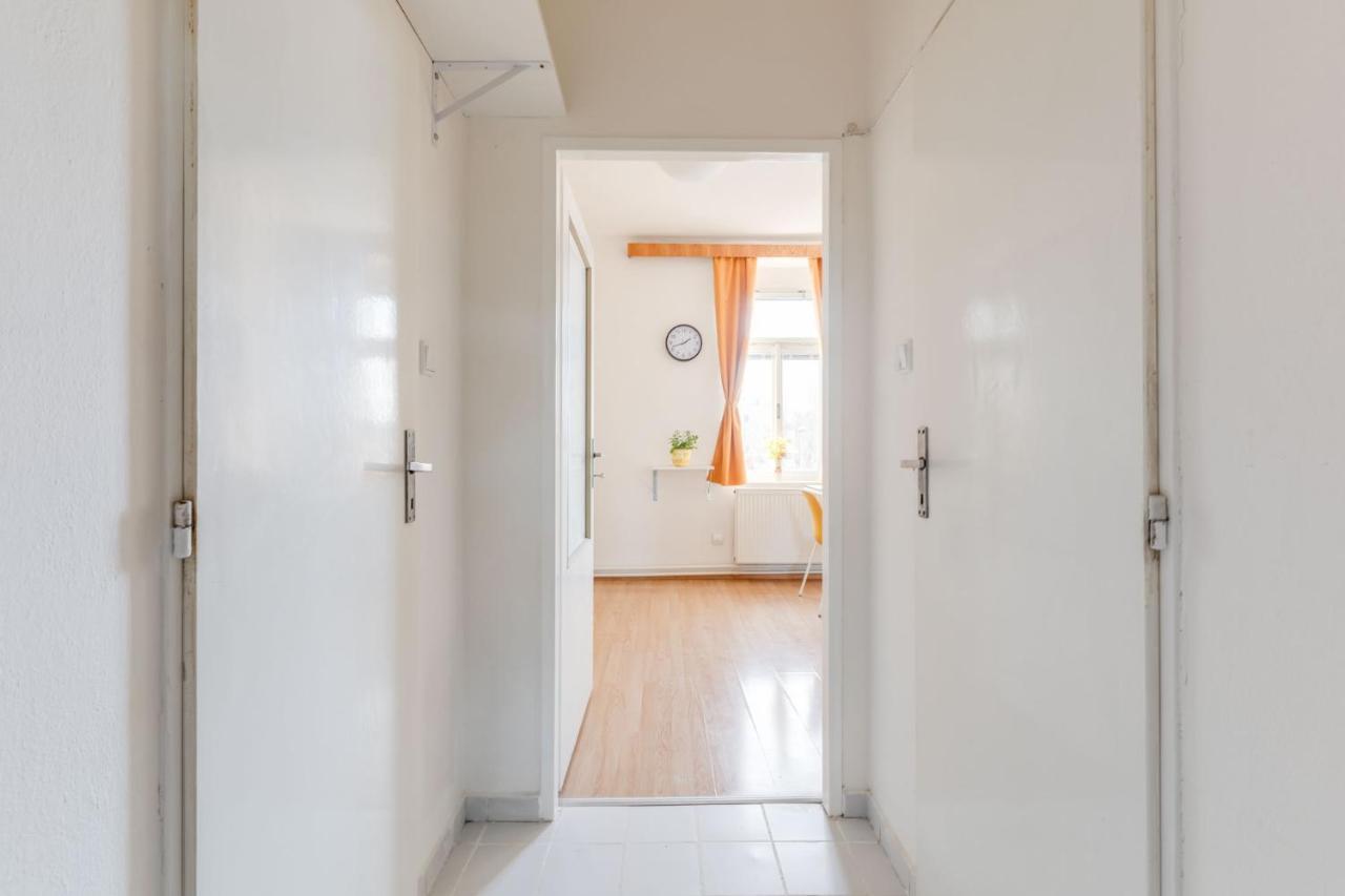 Sunshine Apartment Near The City Center Πράγα Εξωτερικό φωτογραφία